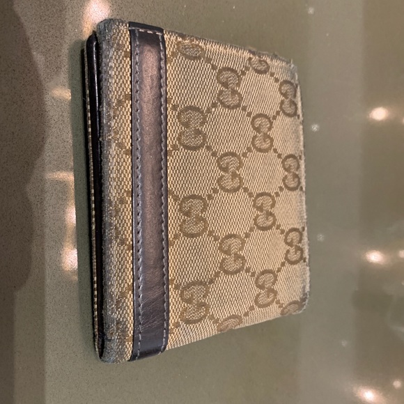 Gucci GG canvas bifold wallet - Picture 3 of 3